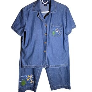 Original TY Wear 2-piece Capris Size 10 Painted Fish Wooden Buttons Denim